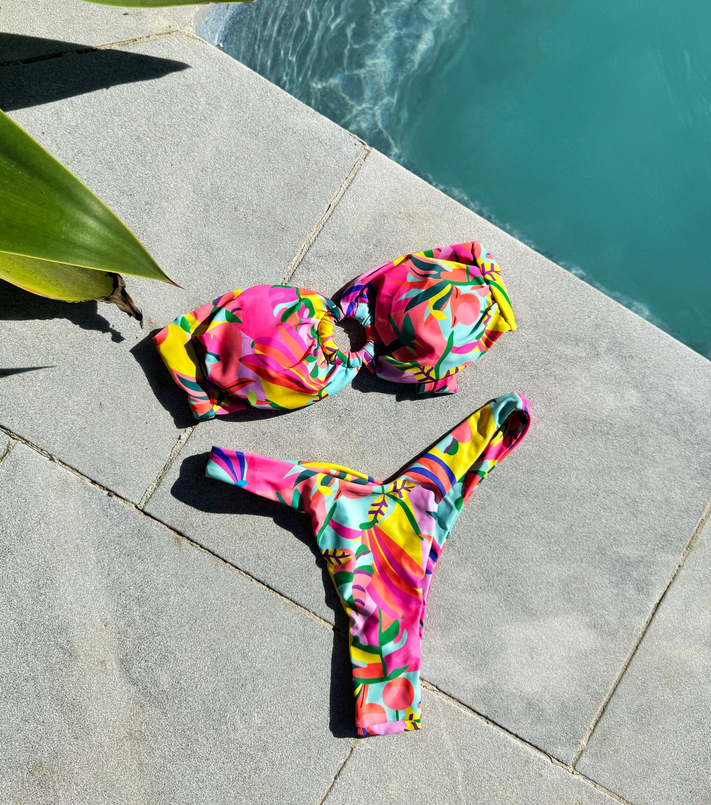 Flamingo frizz V Bottom